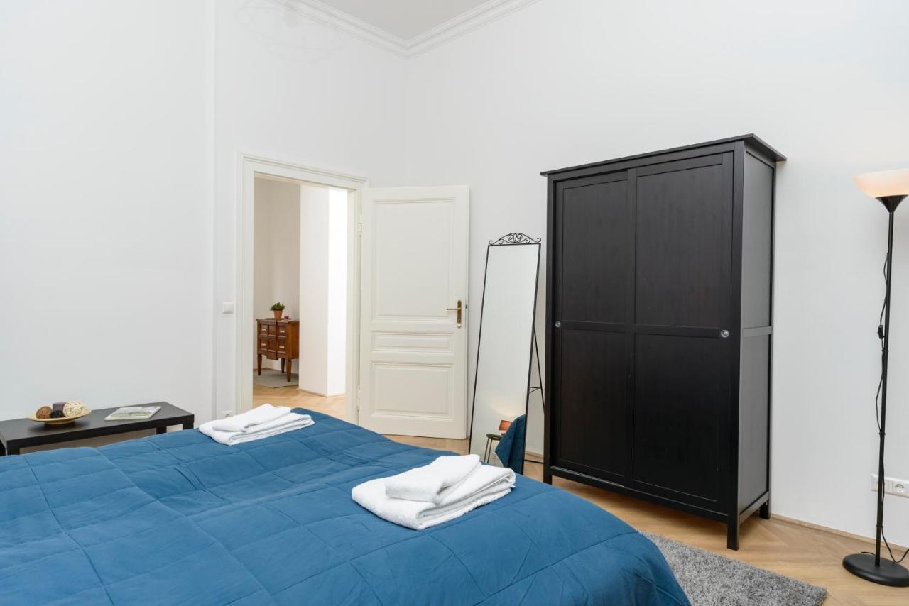 Senator Suite Stephansplatz By Ichbucheat Vienna Luaran gambar
