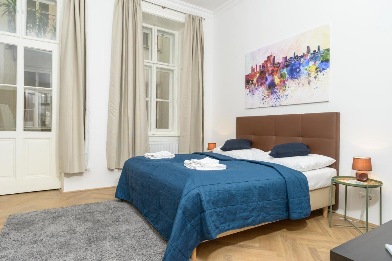 Senator Suite Stephansplatz By Ichbucheat Vienna Luaran gambar